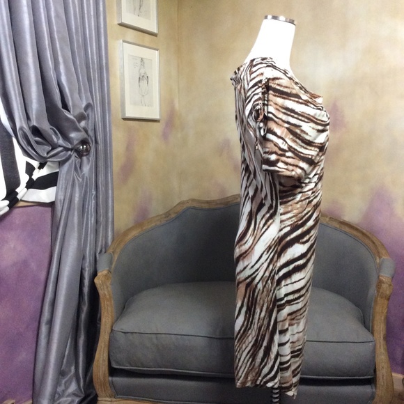 NWOT tiger print dress by Seven7, size S - Picture 2 of 9